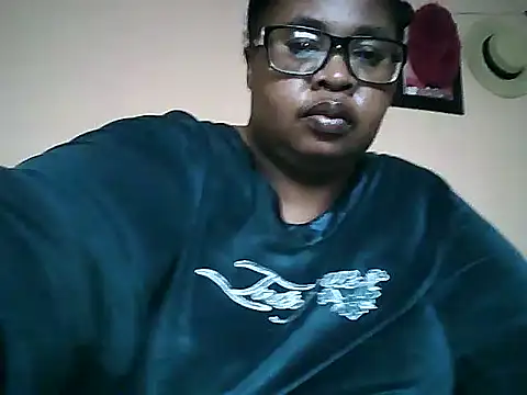 ZOQULUx online show from November 2025 08:37:01 AM