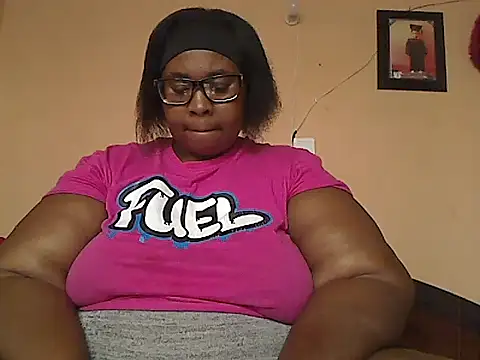 ZOQULUx online show from November 2025 09:25:01 AM