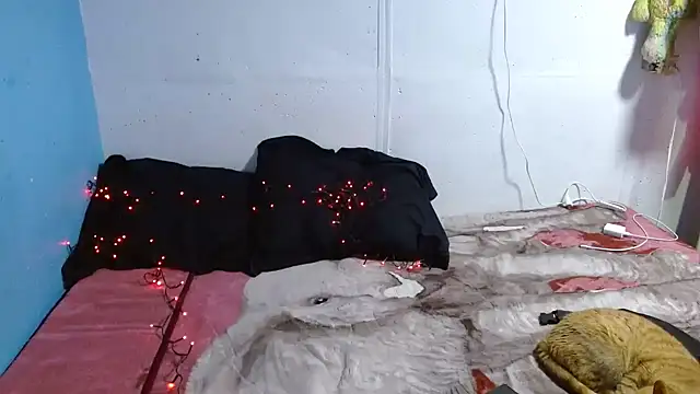 Snapshot of clarisse69 chatting on December 2025 11:43:01 PM clarisse69 online show from December 2025 11:43:01 PM