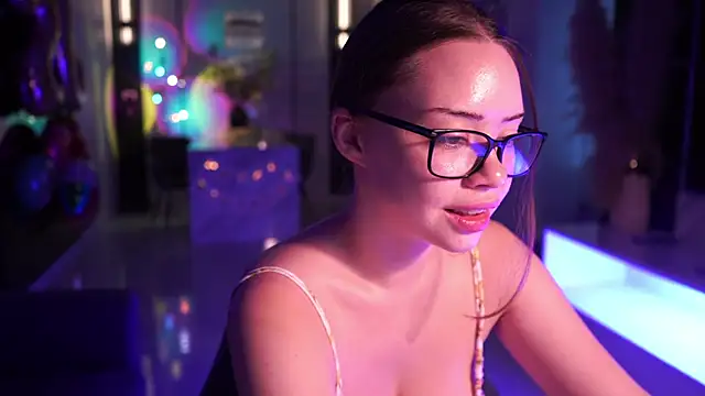 VixenMia online show from March 2026 03:33:01 AM