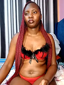 Snapshot of luxusroyce chatting on October 2025 03:40:02 AM luxusroyce online show from October 2025 03:40:02 AM