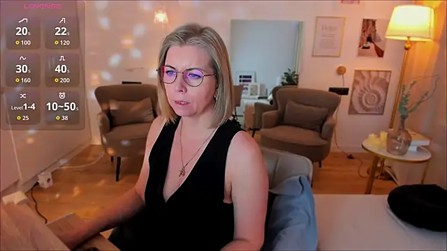 Annie Light online show from February 2026 06:35:01 AM