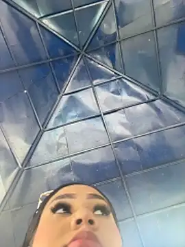 Luisa Fernandaa online show from March 2026 07:14:02 PM