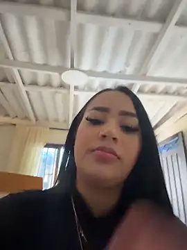 Luisa Fernandaa online show from April 2026 07:50:01 PM