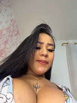 Luisa Fernandaa online show from April 2026 03:24:02 AM