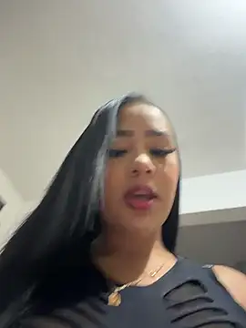 Luisa Fernandaa online show from May 2026 02:41:01 AM