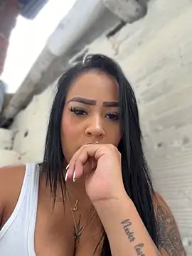 Luisa Fernandaa online show from April 2026 06:41:01 PM