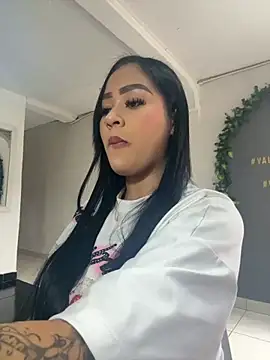 Luisa Fernandaa online show from October 2025 04:15:02 PM
