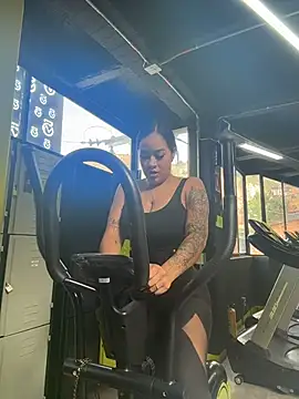 Luisa Fernandaa online show from February 2026 07:14:02 PM