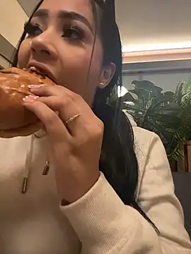 Luisa Fernandaa online show from February 2026 02:24:02 AM