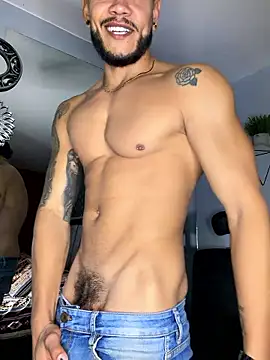 ARON TAYLER01 online show from January 2026 10:41:02 AM