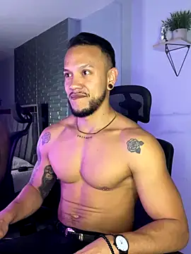 ARON TAYLER01 online show from September 2025 10:36:01 AM