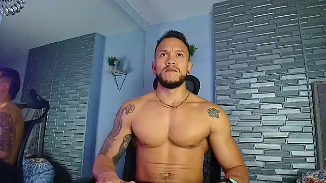 ARON TAYLER01 online show from February 2026 10:26:02 AM