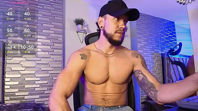 ARON TAYLER01 online show from March 2026 10:25:02 AM