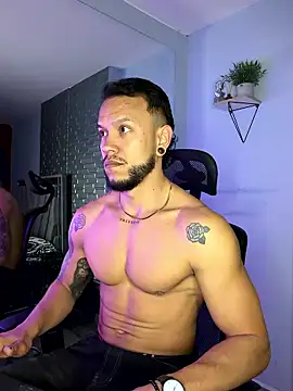 ARON TAYLER01 online show from January 2026 12:42:01 PM