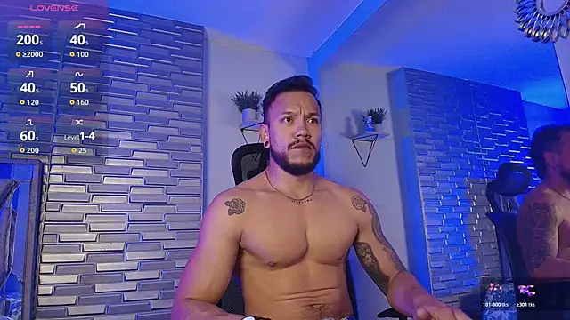 ARON TAYLER01 online show from April 2026 10:22:01 AM