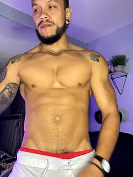 ARON TAYLER01 online show from November 2025 10:30:01 AM