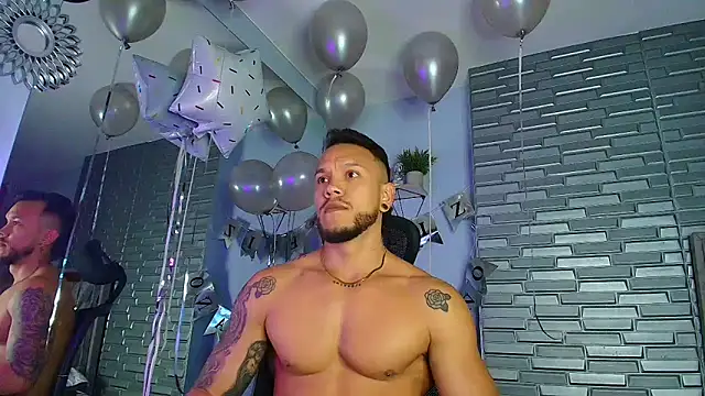 ARON TAYLER01 online show from February 2026 10:28:01 AM