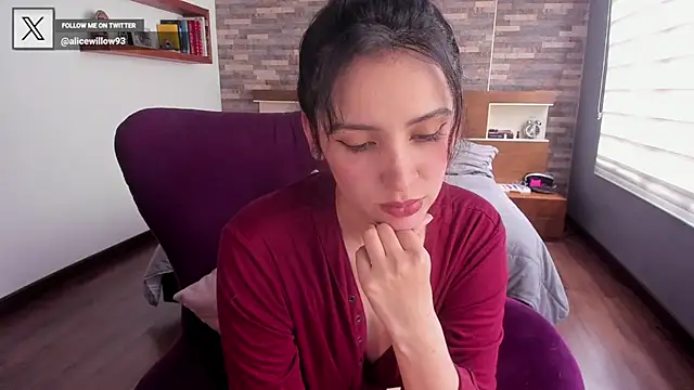 alicewilloww online show from September 2025 07:41:01 PM