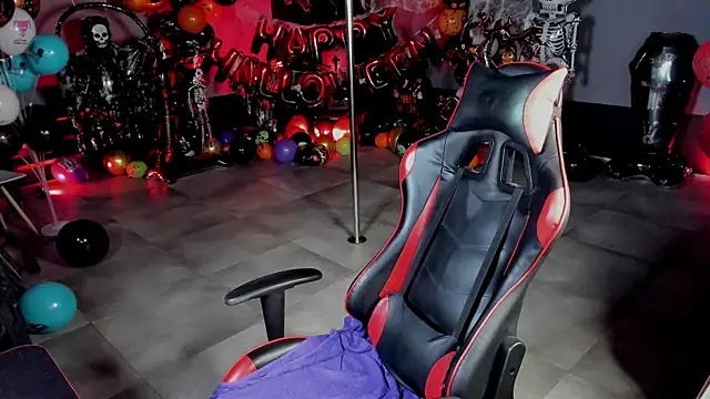 dirty-boss online show from November 2025 04:07:01 PM