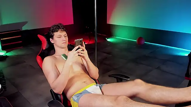 dirty-boss online show from April 2026 01:23:01 PM