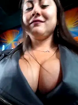 Oryk    online show from November 2025 04:18:02 PM