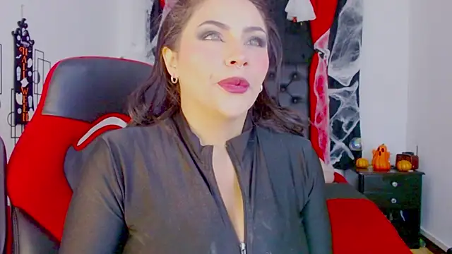 misslombana online show from October 2025 05:39:01 AM