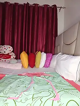 NicRaisaa online show from June 2026 04:39:02 AM