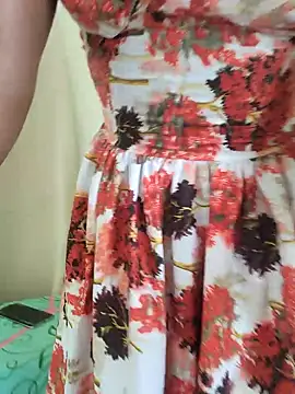 NicRaisaa online show from February 2026 06:36:01 AM