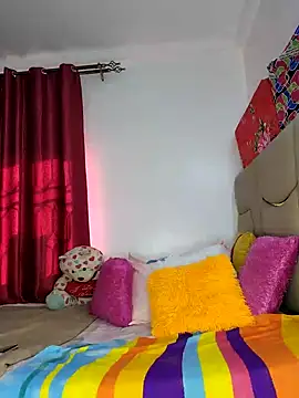 NicRaisaa online show from February 2026 06:12:02 AM