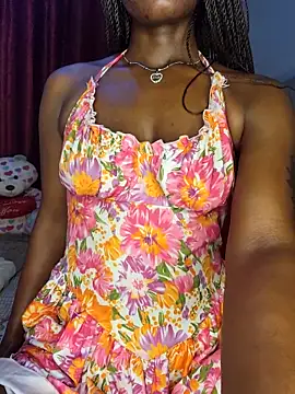 NicRaisaa online show from April 2026 07:15:01 AM