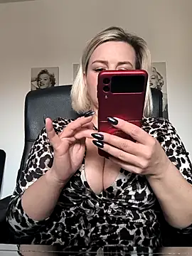 Ladykaos online show from December 2025 11:42:02 AM