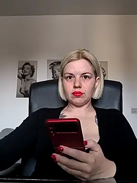 Ladykaos online show from May 2026 01:04:01 PM