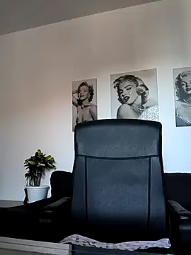 Ladykaos online show from October 2025 01:21:01 PM