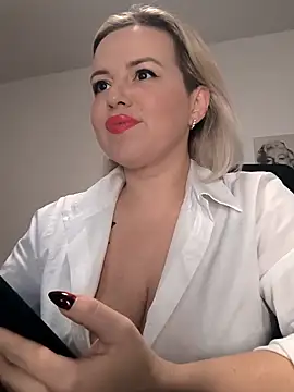 Ladykaos online show from November 2025 01:22:01 PM