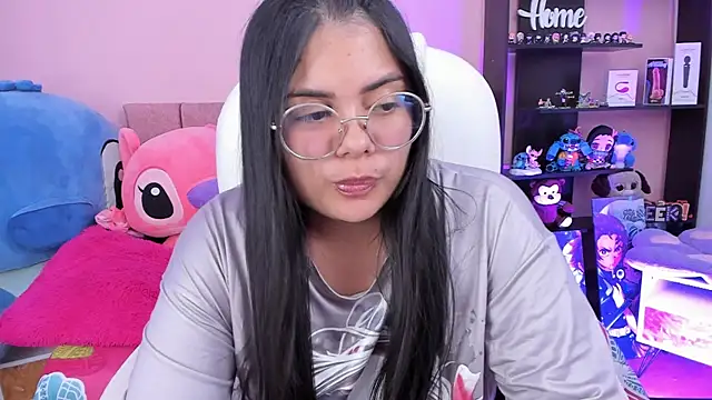 esmeralda112 online show from April 2026 08:59:02 PM