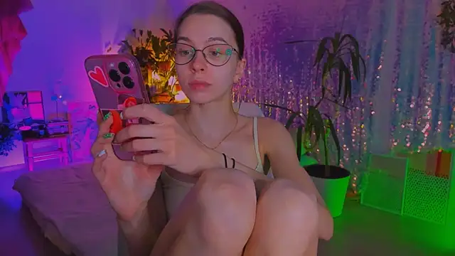 poli   online show from February 2026 03:45:02 PM