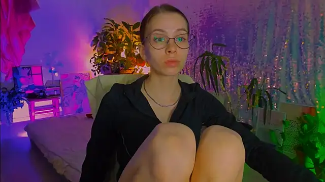 poli   online show from April 2026 05:30:01 PM