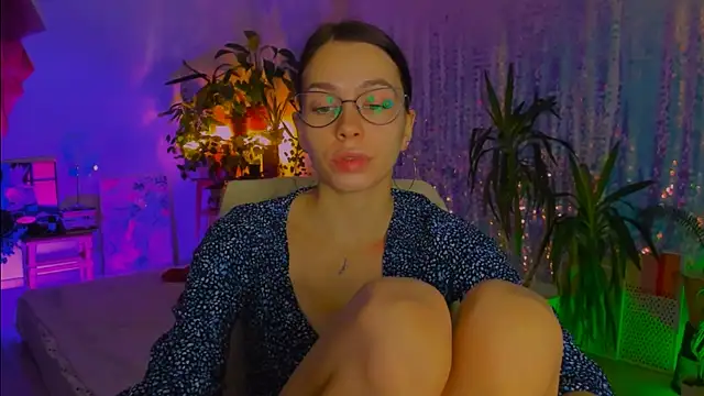 poli   online show from November 2025 05:46:01 PM