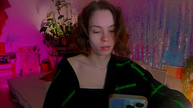 Snapshot of poli__ chatting on January 2025 07:24:01 PM poli   online show from January 2025 07:24:01 PM