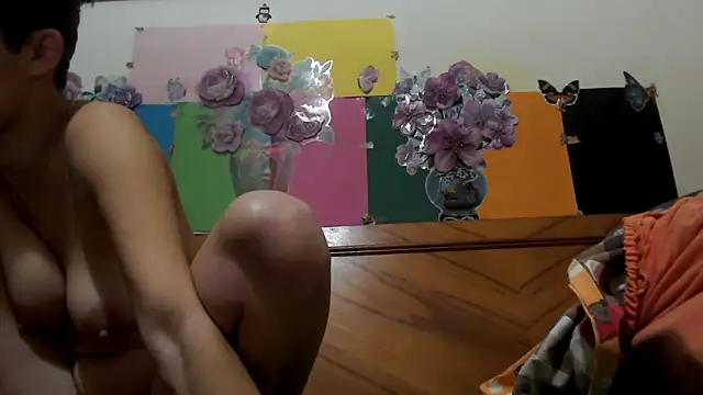 EllyseJenner online show from November 2025 06:01:02 PM