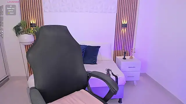 valeria acosta  online show from October 2025 08:29:01 PM