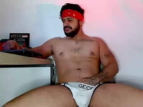 marcusphoenix666 online show from April 2026 01:45:01 PM