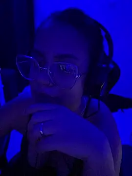 demonaughtyyy online show from October 2025 01:48:02 AM