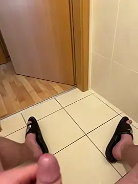 Cozqhh online show from March 2026 12:41:02 PM