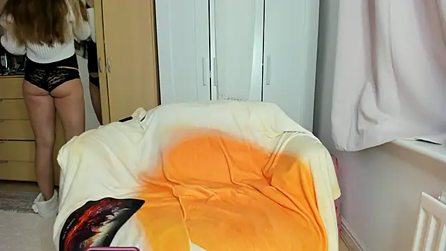 Snapshot of Rolla_Coaster chatting on October 2025 04:48:01 AM Rolla Coaster online show from October 2025 04:48:01 AM