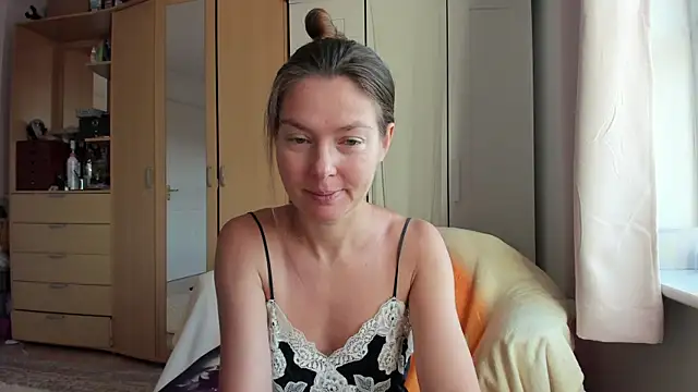 Snapshot of Rolla_Coaster chatting on September 2025 07:47:01 AM Rolla Coaster online show from September 2025 07:47:01 AM