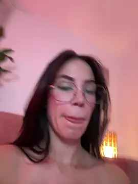 Snapshot of Im_Valentina chatting on February 2025 12:52:02 AM Im Valentina online show from February 2025 12:52:02 AM