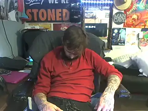 Snapshot of CloudDadddyyy420 chatting on February 2025 08:47:02 PM CloudDadddyyy420 online show from February 2025 08:47:02 PM