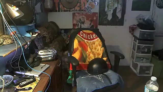 Snapshot of CloudDadddyyy420 chatting on November 2025 07:45:02 AM CloudDadddyyy420 online show from November 2025 07:45:02 AM